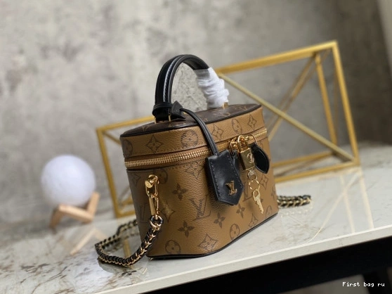 First bag ru LOUIS VUITTON VANITY PM 0806